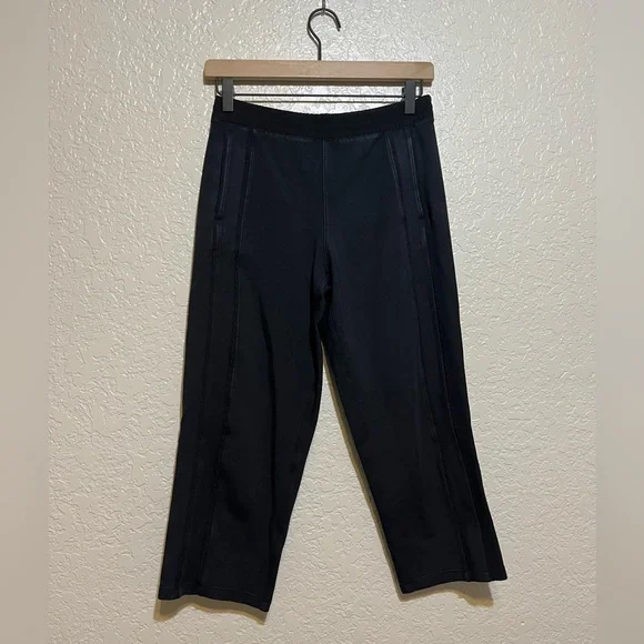 Lululemon Light Strides Crop Black Size 4 - Picture 2 of 7